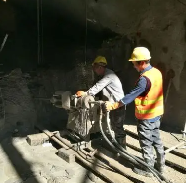 竹山水下抗分散灌浆料特点 水下不分散注浆料介绍