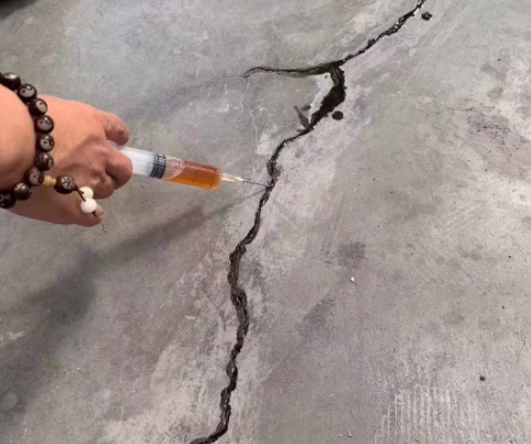 竹山混凝土裂缝修补技术详解​